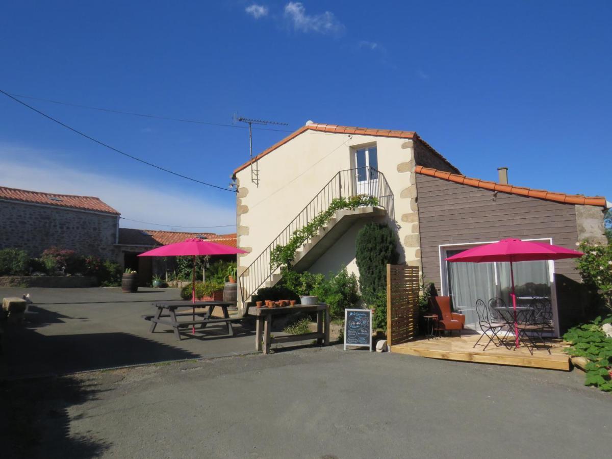 Domaine Des Fees Apartman La Gaubretiere Kültér fotó