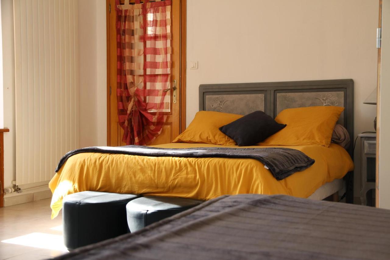 Domaine Des Fees Apartman La Gaubretiere Kültér fotó