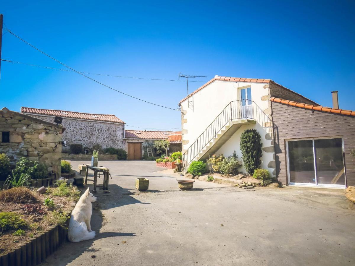 Domaine Des Fees Apartman La Gaubretiere Kültér fotó