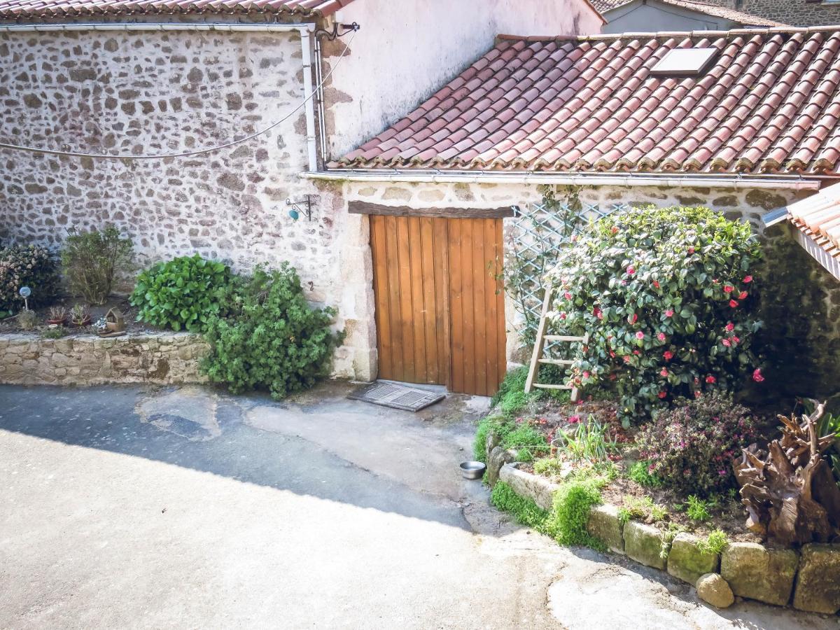 Domaine Des Fees Apartman La Gaubretiere Kültér fotó